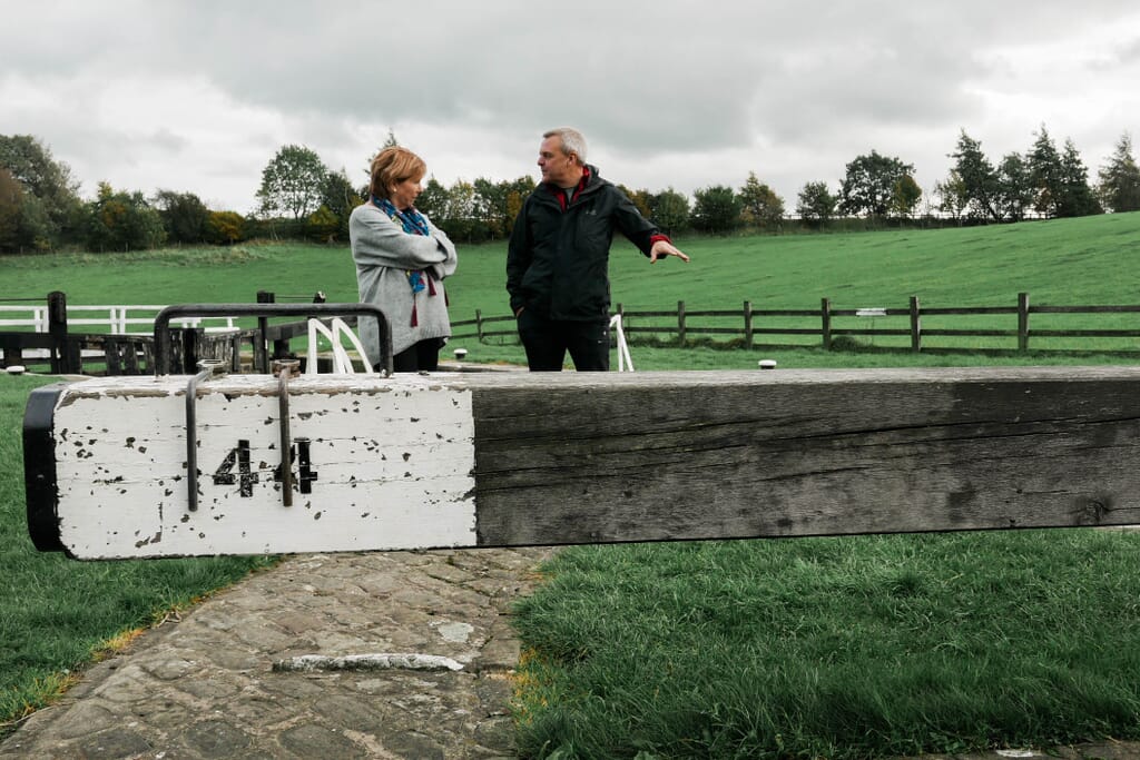 canal boat hire yorkshire - bearboating: working the lock canal boat hire yorkshire - bearboating: working the lock