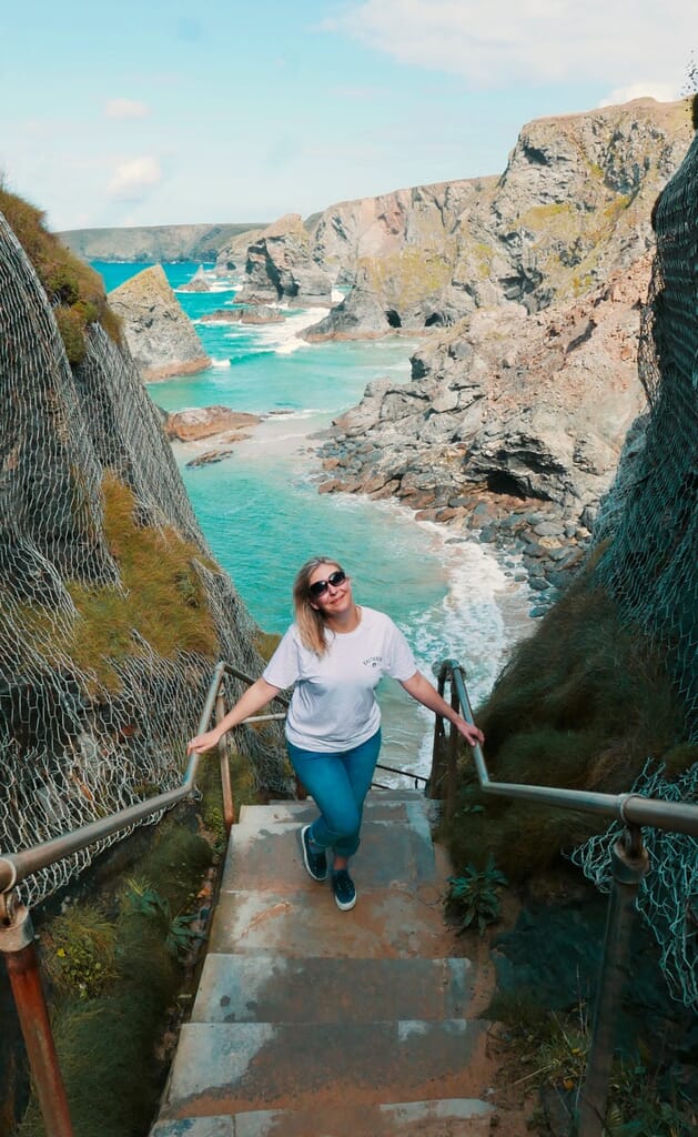 Climbing Bedruthen steps on a girls weekend in cornwall Climbing Bedruthen steps on a girls weekend in cornwall