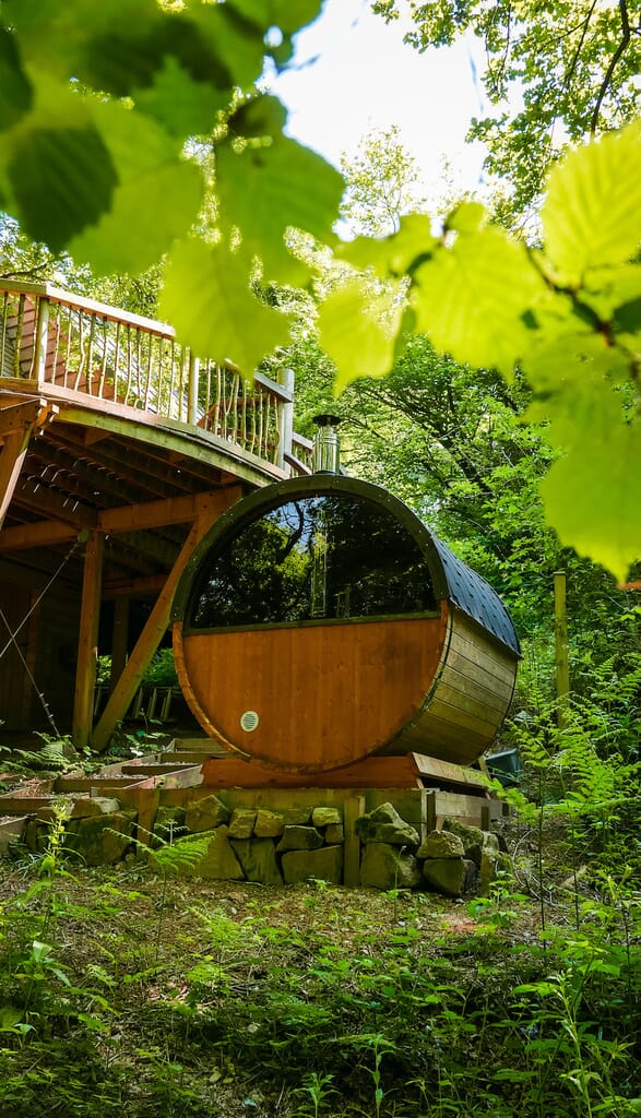 hudnalls-hideout-treehouse woodland sauna