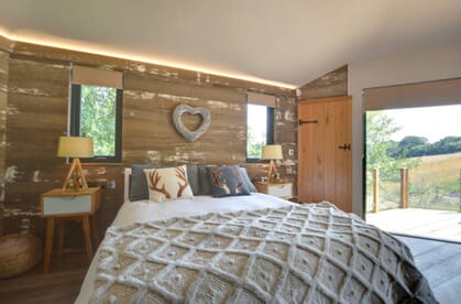 The oakey koakey treehouse in sussex