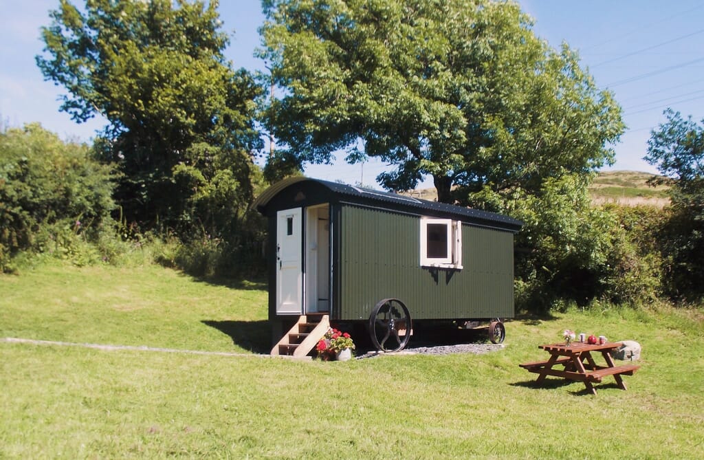 The Hut in The Sheep Wash - Ulverston glamping