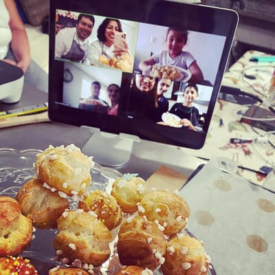 Gaby & Carlos from Aten-te-aute cooking online