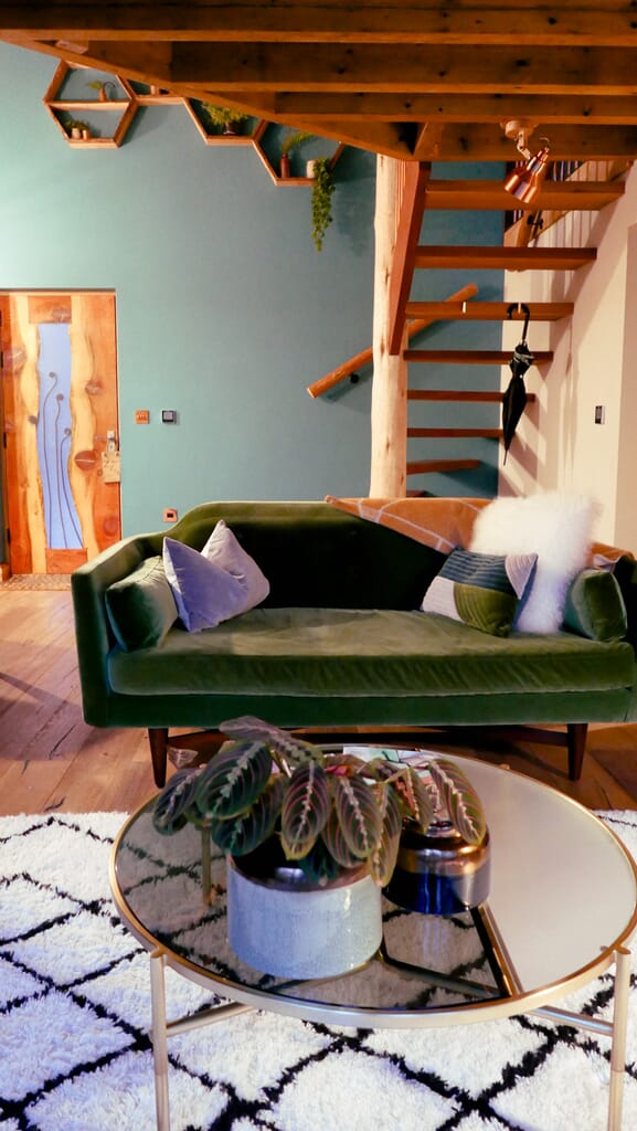 Hudnalls Hideout - treehouse to stay in, Wye Valley. Interior: lounge Hudnalls Hideout - treehouse to stay in, Wye Valley. Interior: lounge