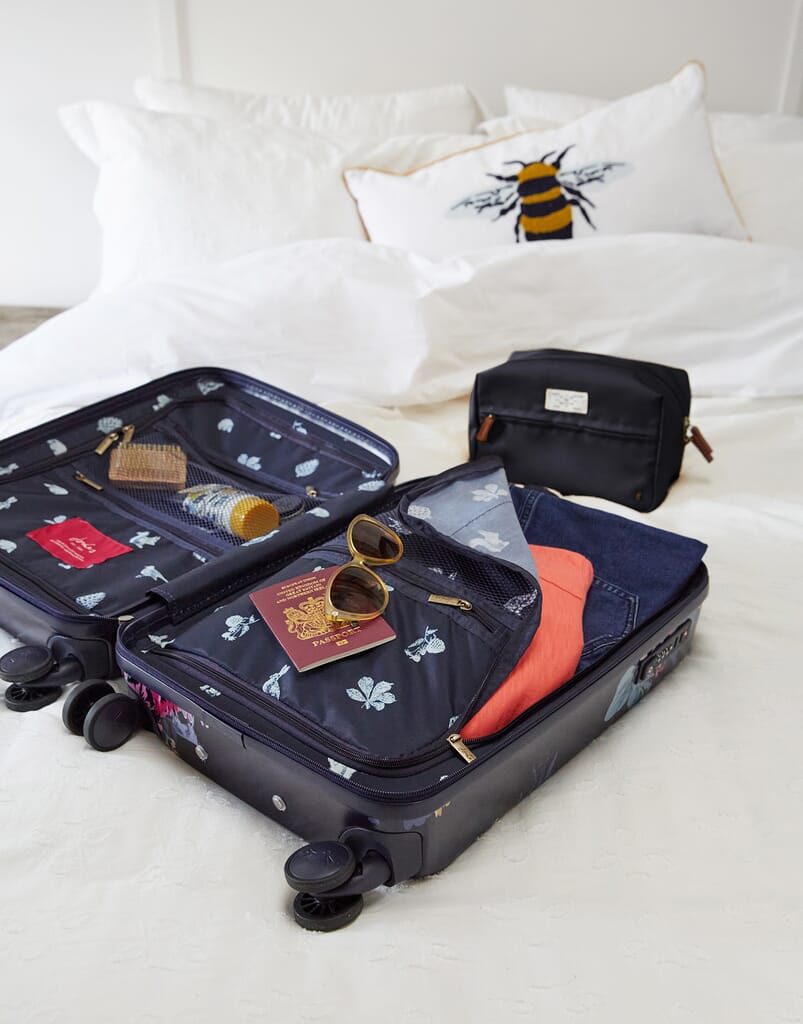 Joules weekend bag open Joules weekend bag open