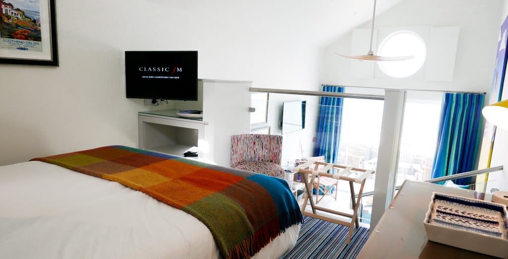 beachcroft-beach-huts: mezzanine bedroom beachcroft-beach-huts: mezzanine bedroom