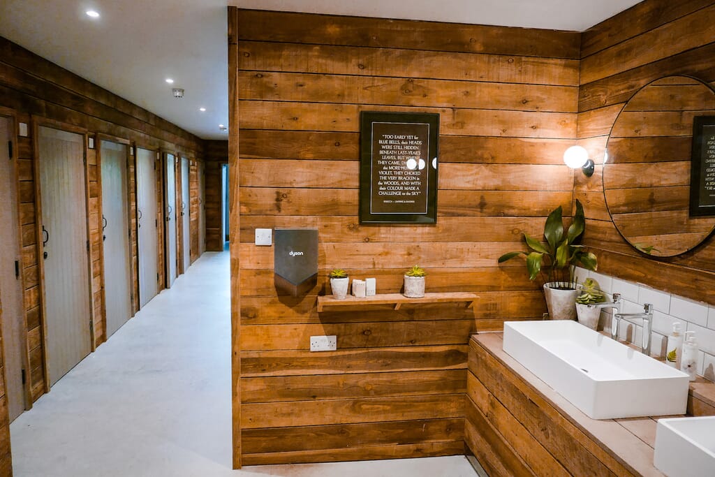 Cabilla Cornwall wellness retreats- bathroom