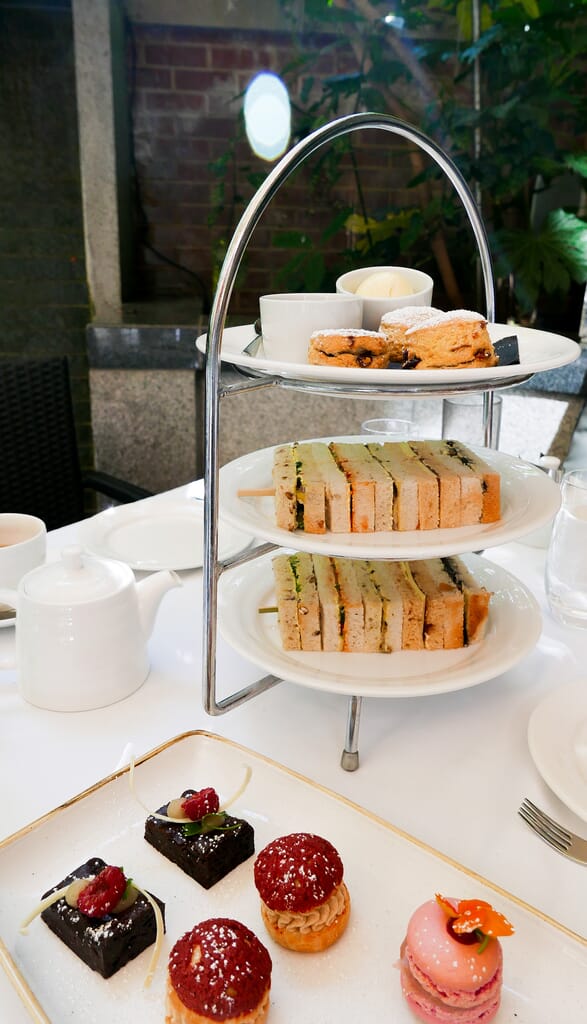 Roseate Hotel in reading - Afternoon Tea Roseate Hotel in reading - Afternoon Tea