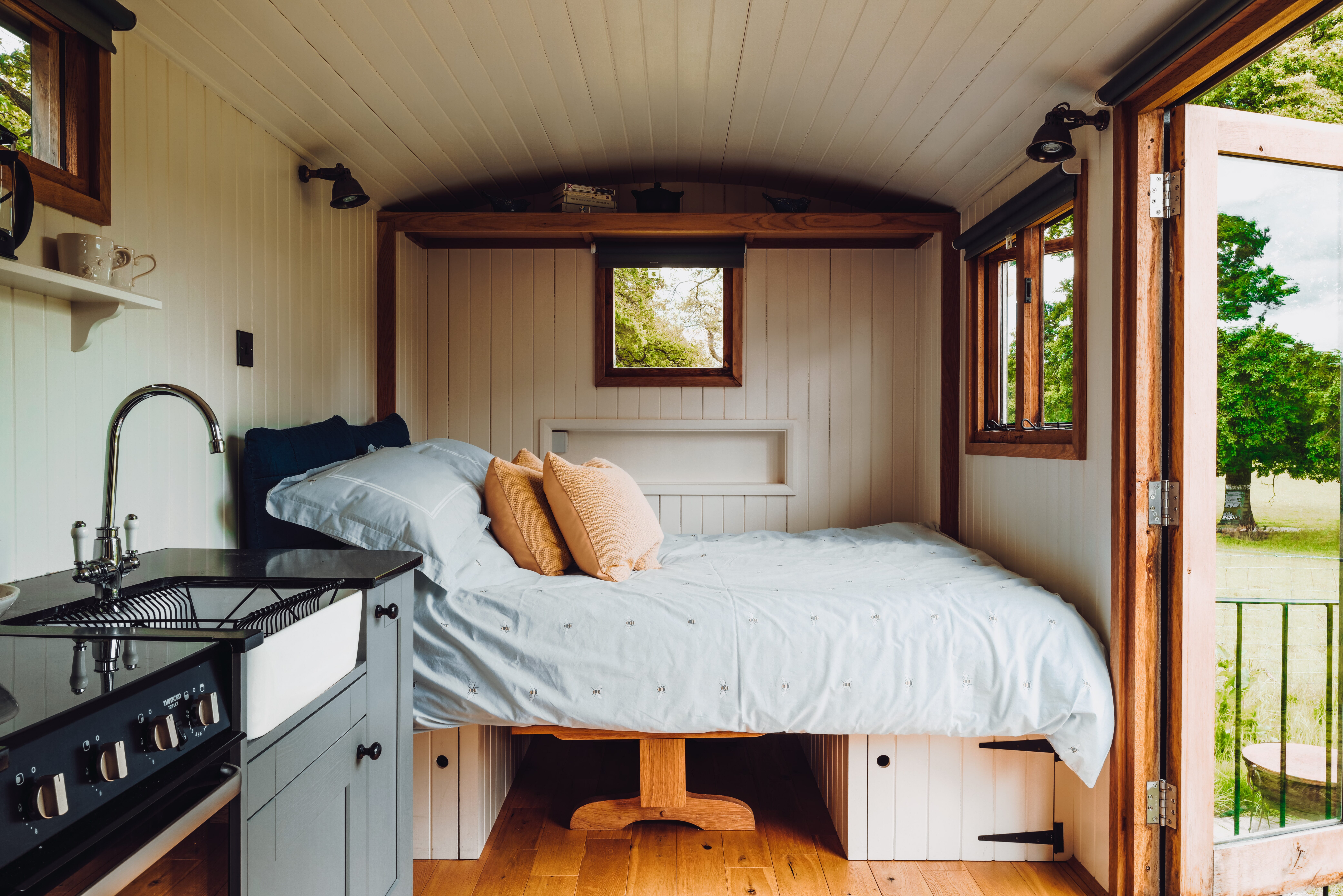 glamping Peak District - shepherd huts