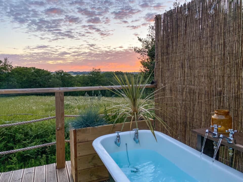 Royal Oak Farm Glamping Honiton, Devon Outdoor bath
