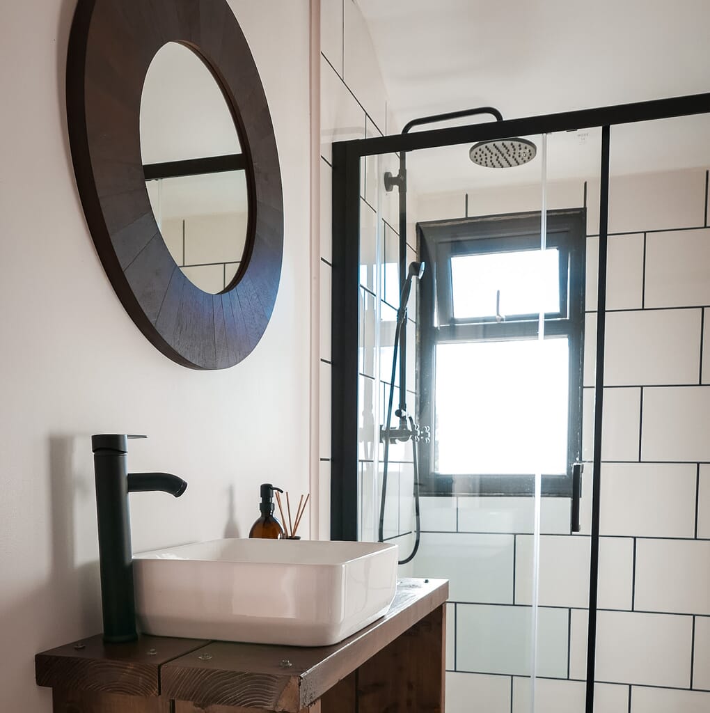 royal oak stargazing cabins devon shower room royal oak stargazing cabins devon shower room