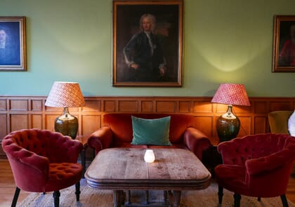 green dragon hotel hereford, Garrick Lounge