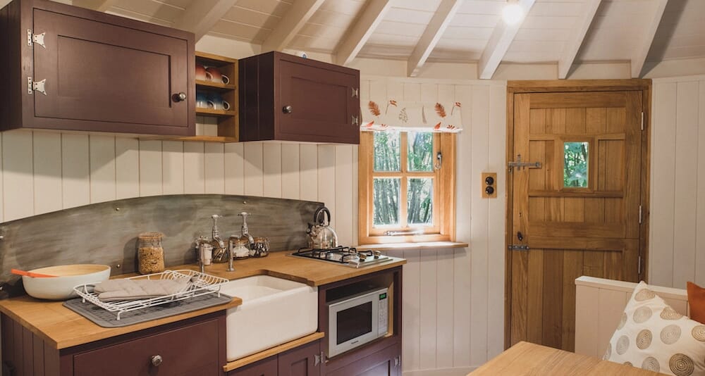 glamping sussex- the roundhouse kitchen