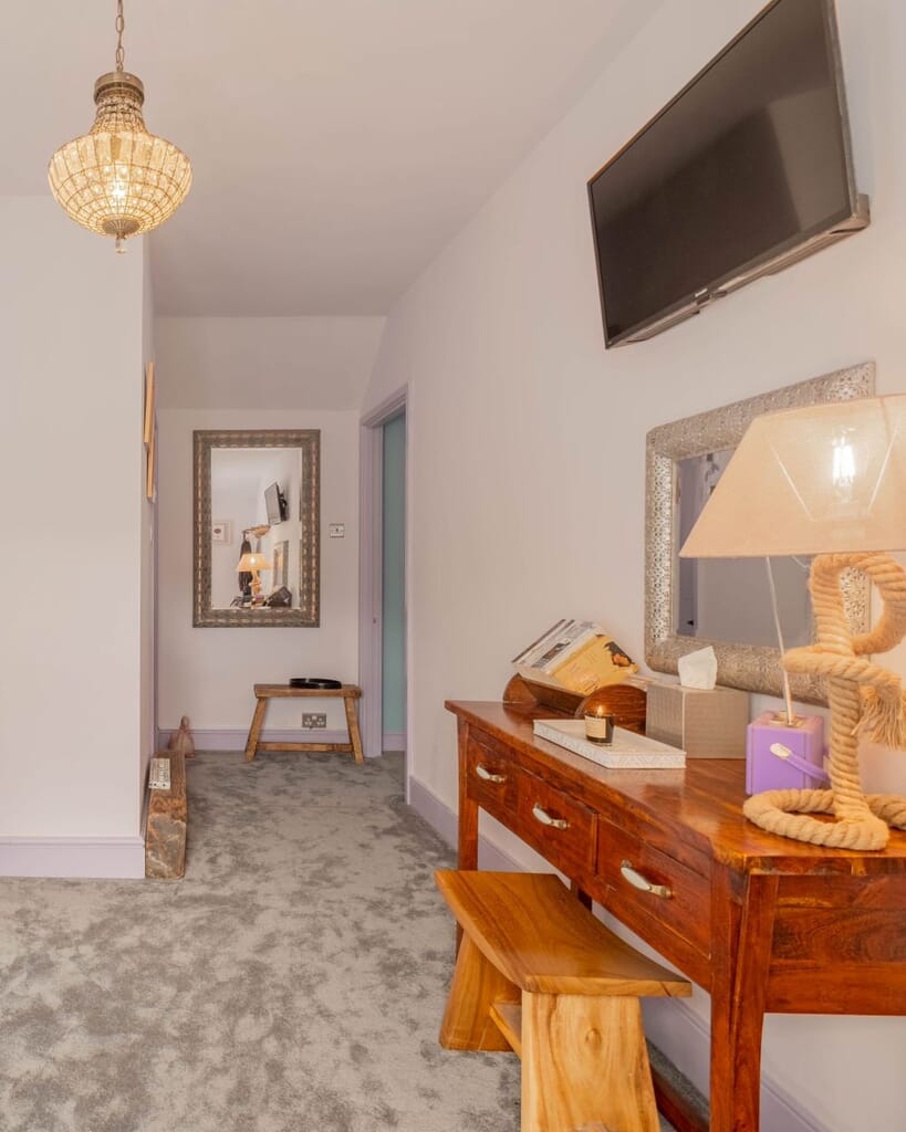 2554ddca-afa6-4f09-adfe-2ffc71b49555.jpg?w=819&h=1024&scale 2554ddca-afa6-4f09-adfe-2ffc71b49555.jpg?w=819&h=1024&scale