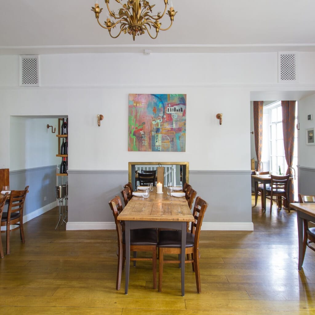 GL50-restaurant-cotswolds interior