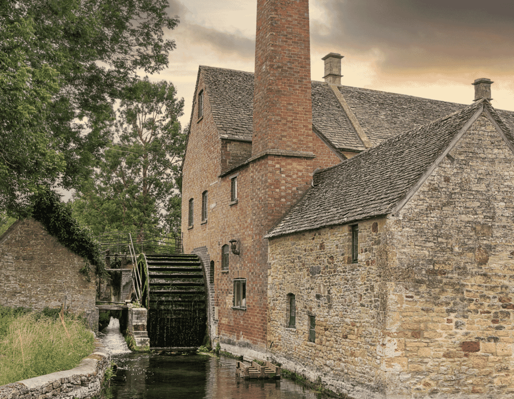 Upper slaughter village in the Cotsolds Upper slaughter village in the Cotsolds