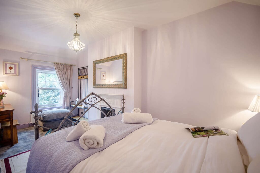 holiday cottage morpeth: lilac cottage bedroom master