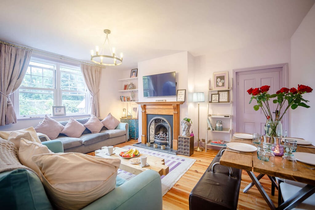 holiday cottage morpeth: lilac cottage living room