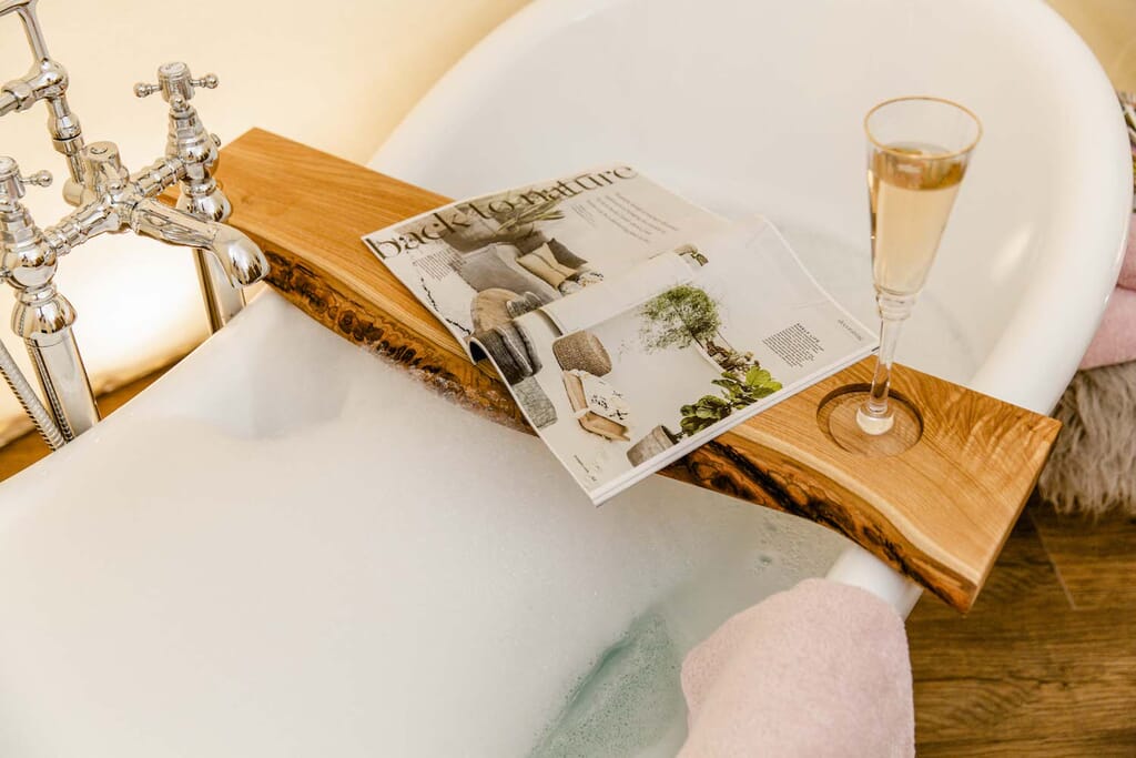harta-retreat-luxury-glamping-woolacombe:: tipi bath tub