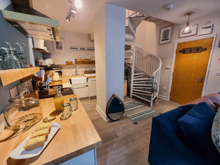 Church Mews Apartment Prestwich - kitchen