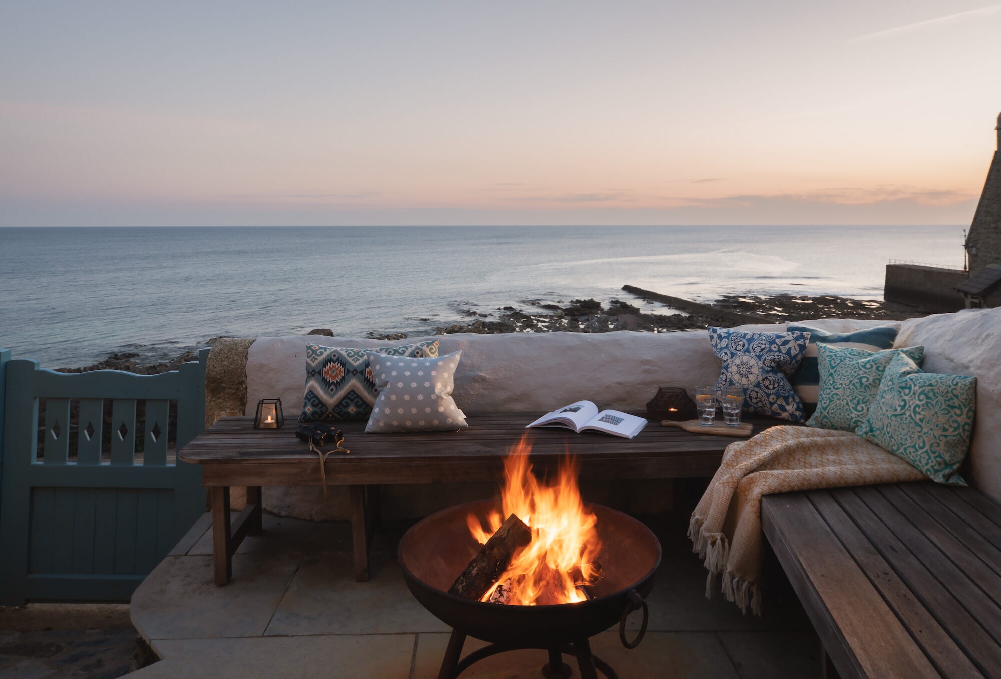 anchor-cottage-porthleveln firpit and exterior at dusk