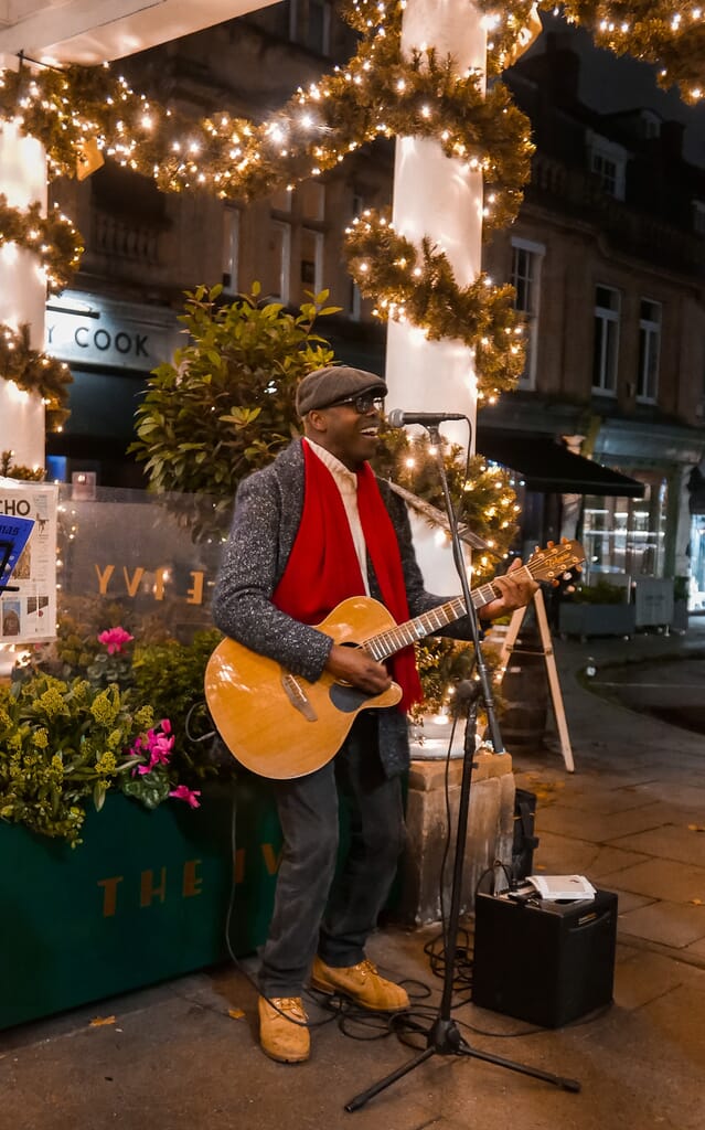 musician-busking - weekend in cheltenham musician-busking - weekend in cheltenham