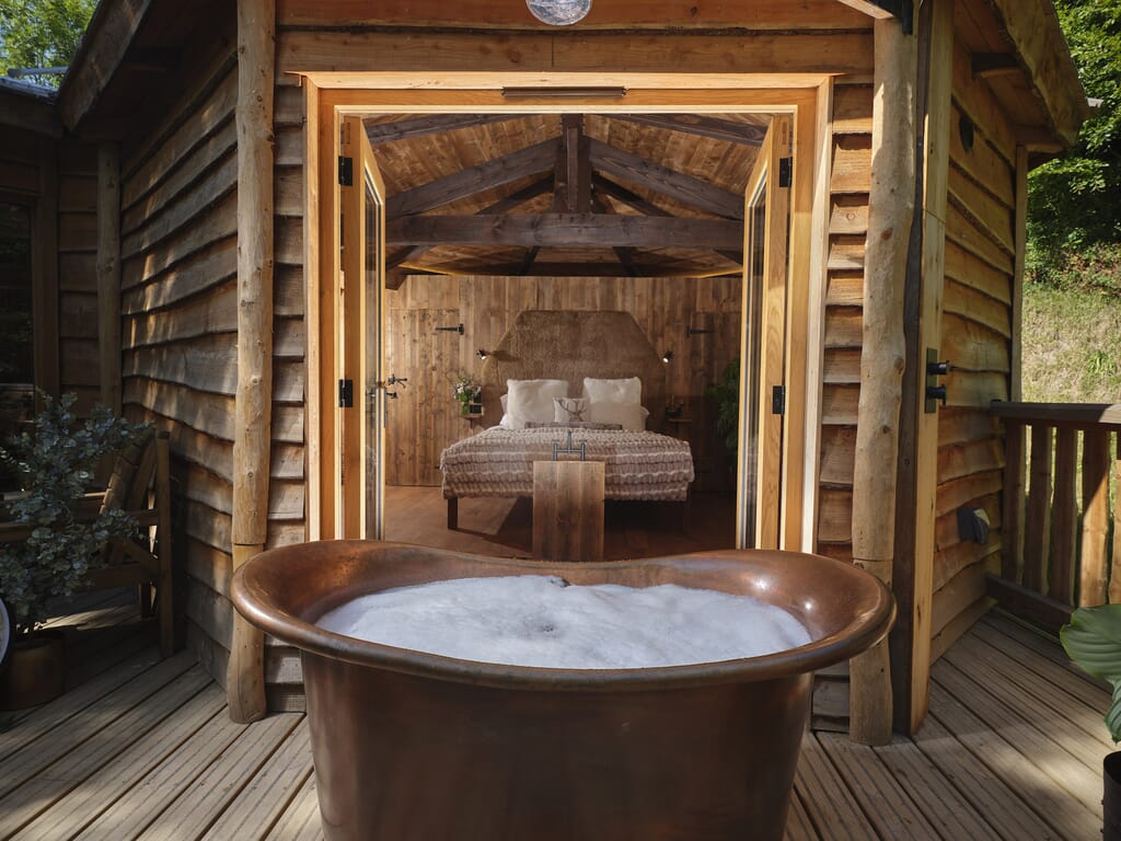 Sleepy Owl Devon Treehouses - the hideout Sleepy Owl Devon Treehouses - the hideout