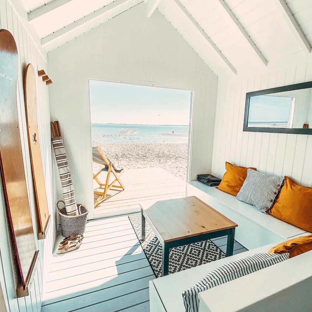 cool coastal huts - beah hut mersea beach hut 245 cool coastal huts - beah hut mersea beach hut 245