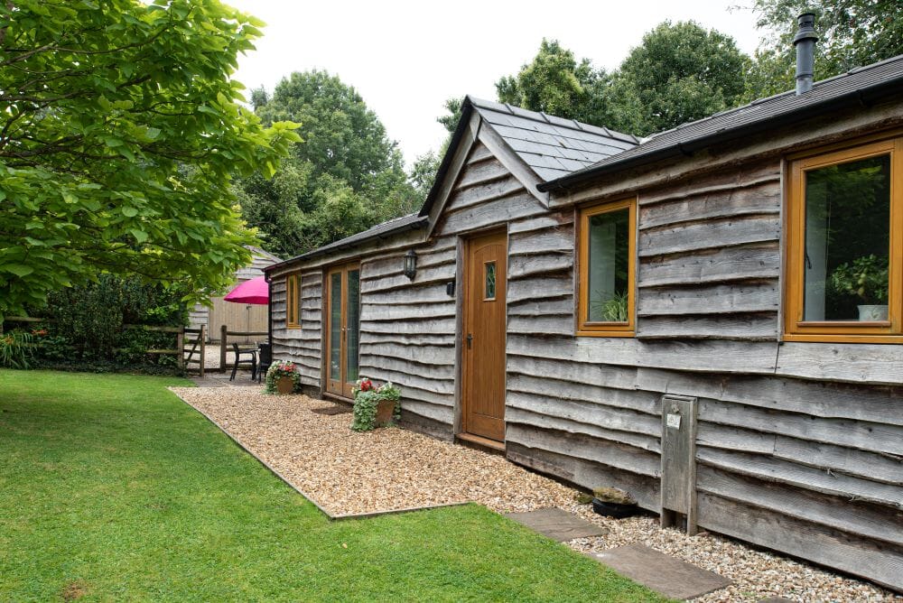 Rowan Tree retreat Holiday Cottage in Wye Valley: front exterior