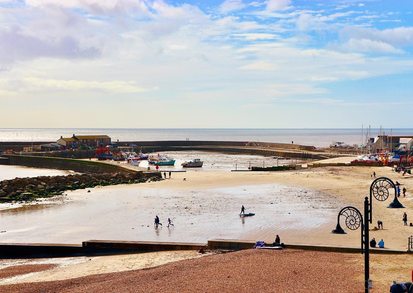 Quick RoundUp 4 (Dogfriendly) Lyme Regis Beaches For Sunshine