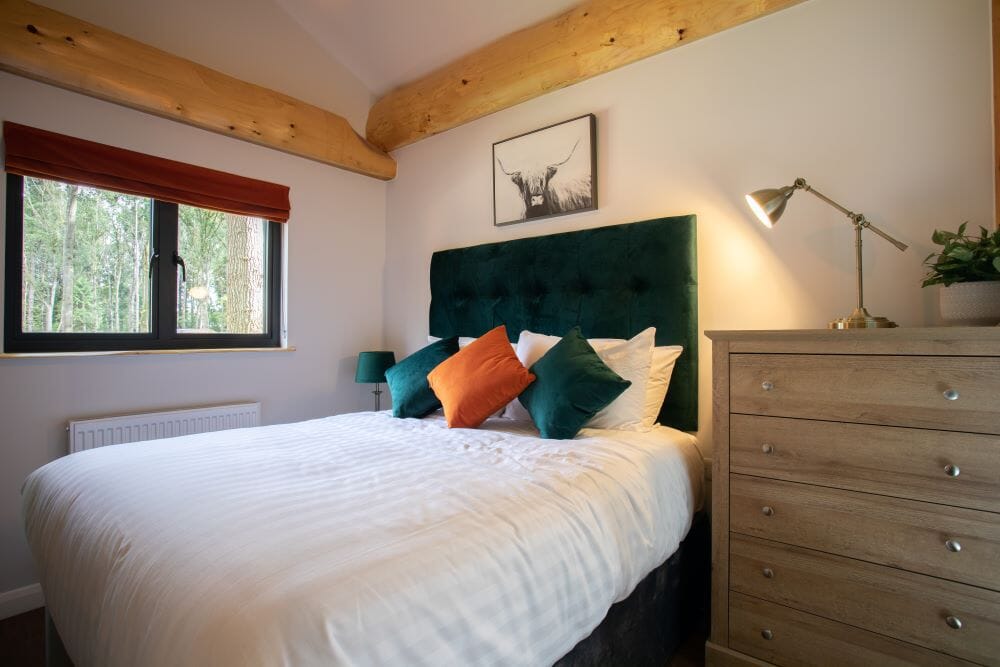 woodland park lodges dog-friendly treehouses: interior bedroom