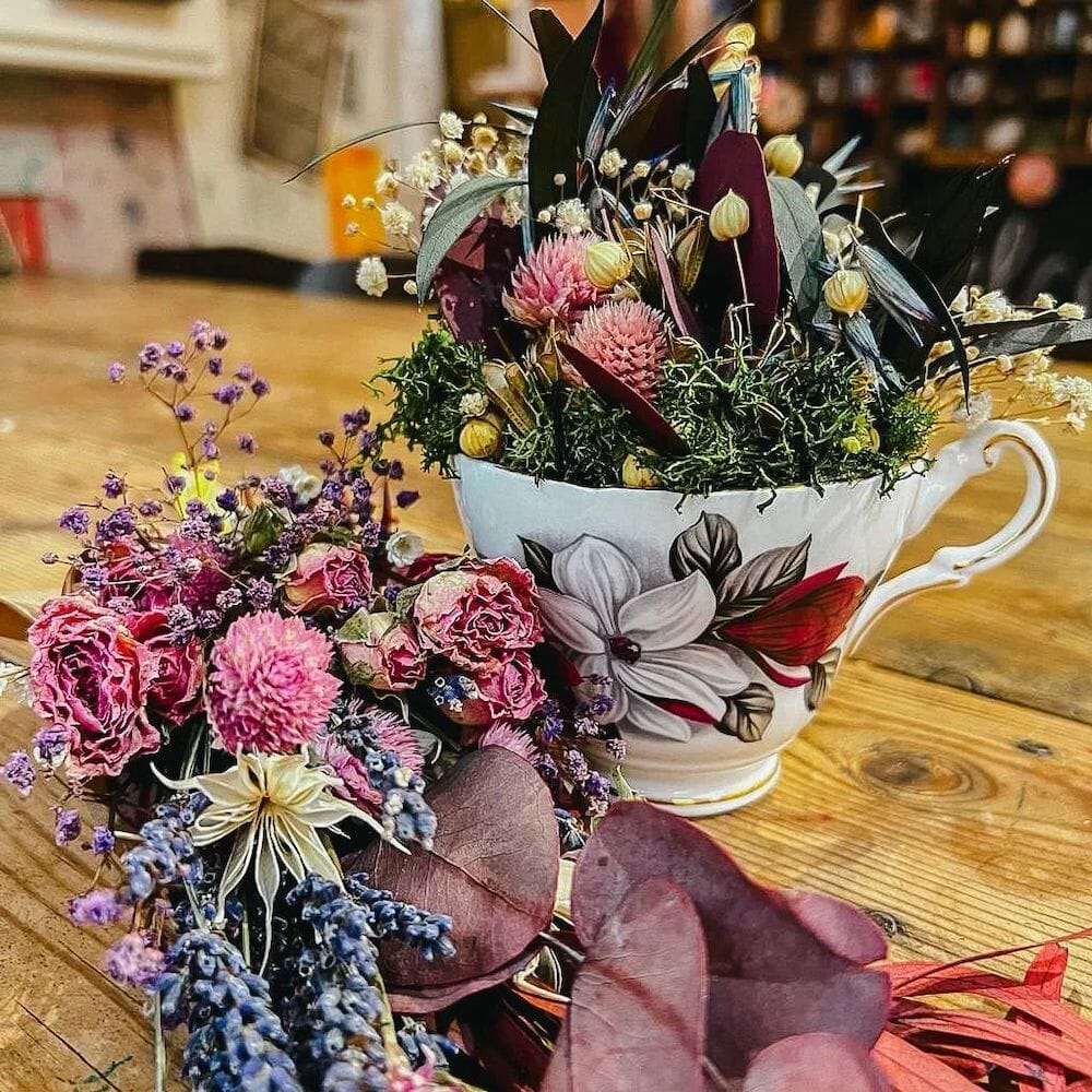 afternoon tea in nottingham at debbie byran - craft flowers