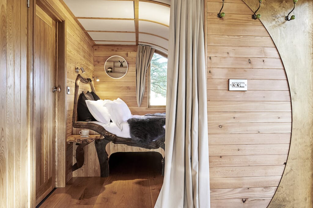 The Loft Treehouse at Pickwell Manor in Devon - interior