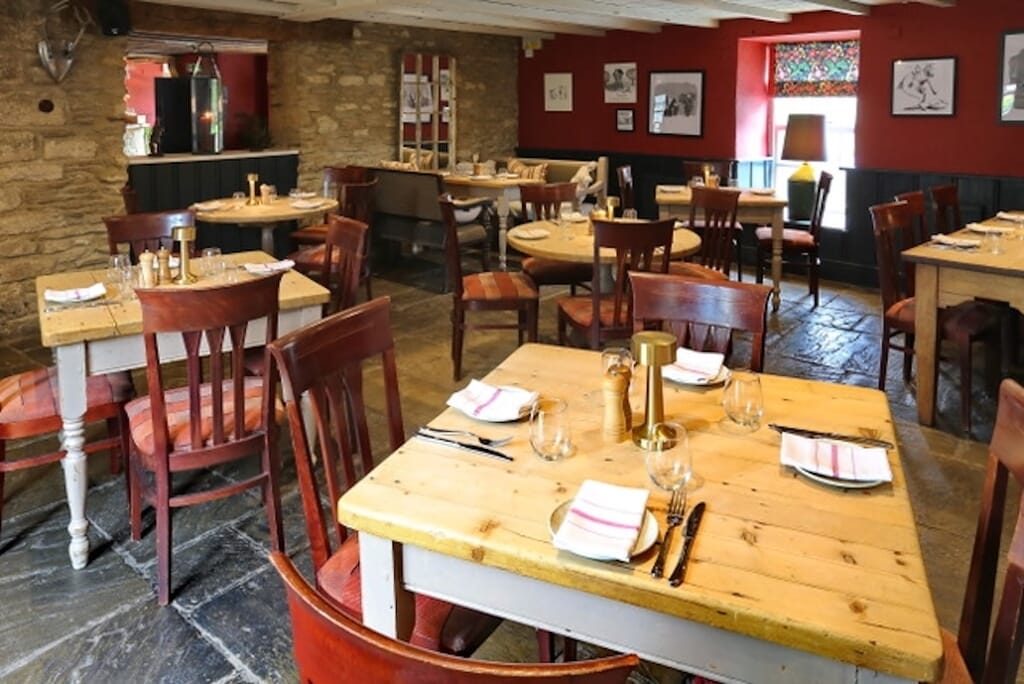 lechlade pub: five alls filkins, dining lechlade pub: five alls filkins, dining