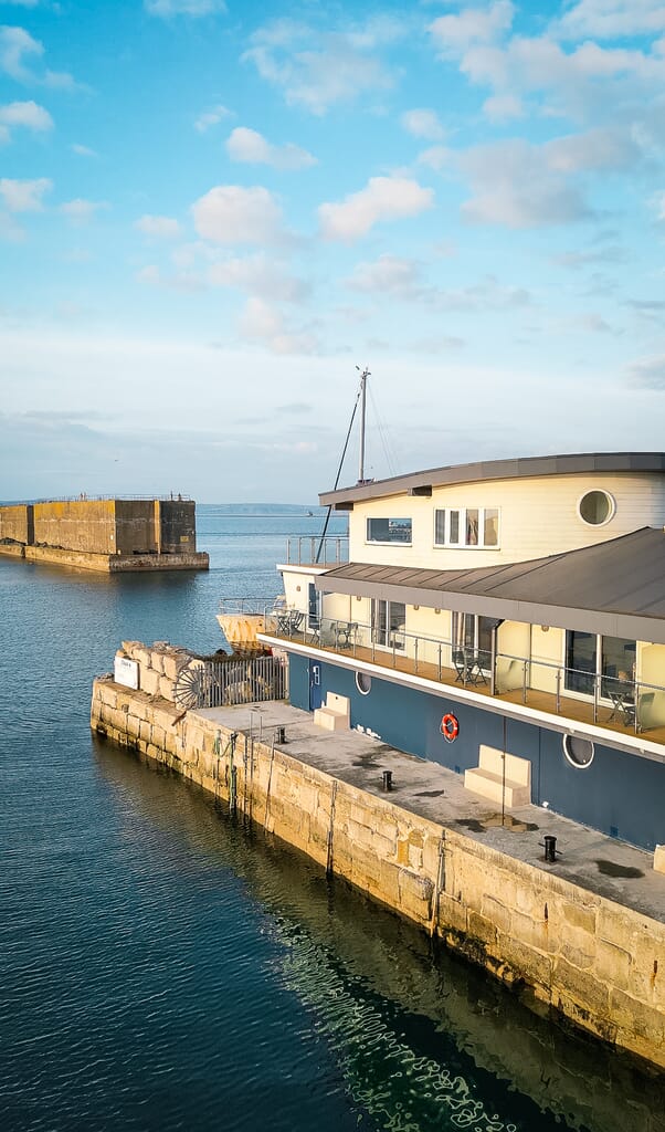 crabbers wharf, commodore's penthouse and mulberry harbour crabbers wharf, commodore's penthouse and mulberry harbour